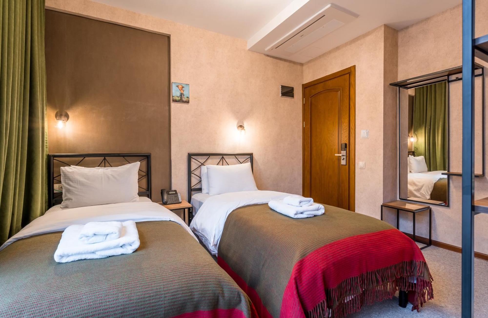 Green Inn Hotel Tiflis Exterior foto