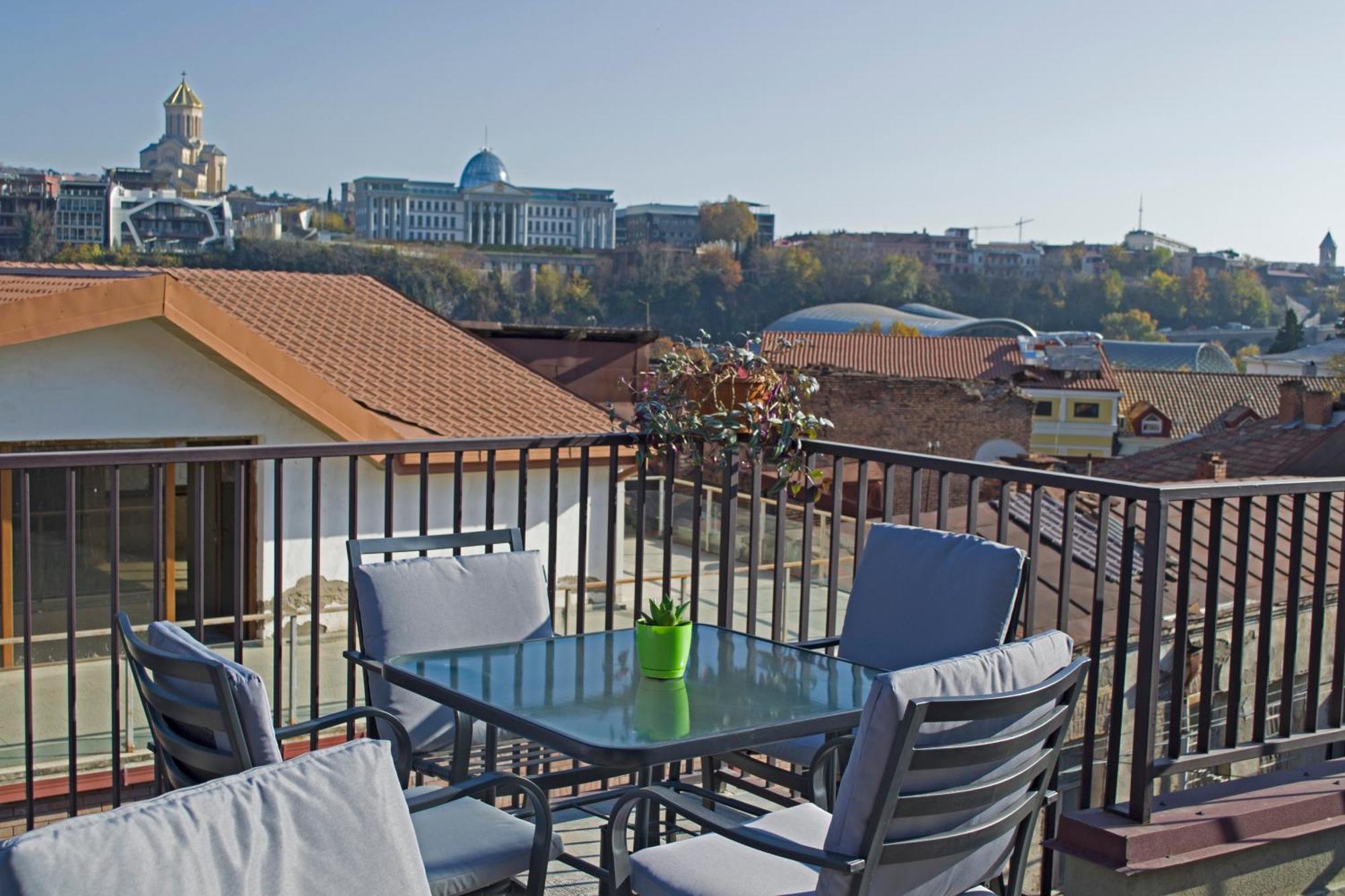 Green Inn Hotel Tiflis Exterior foto